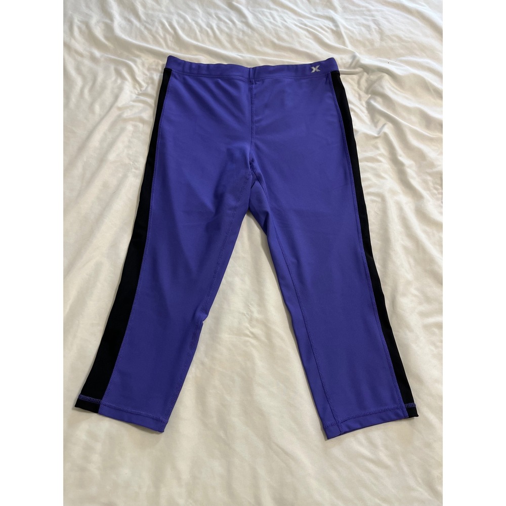 Xersion Womens Purple Black Stripe Capri Leggings Fitted Athletic Pants Size M